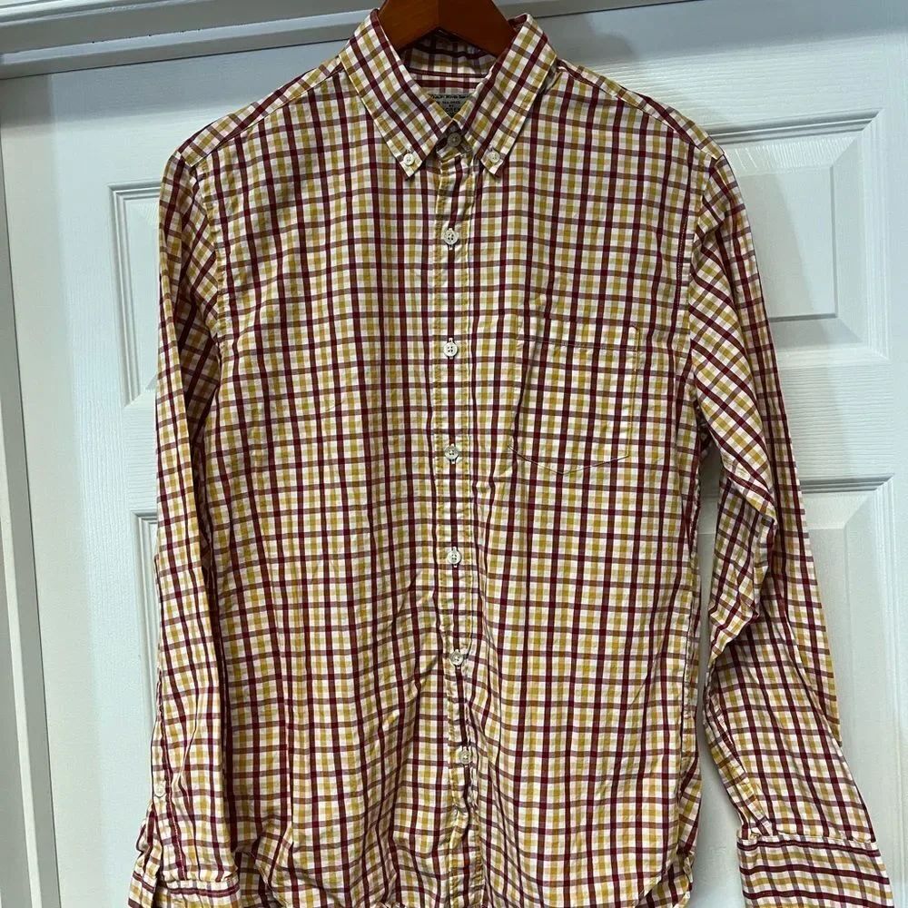 Tailored by J. Crew Red & Orange Plaid Button Down Shirt sz M EUC